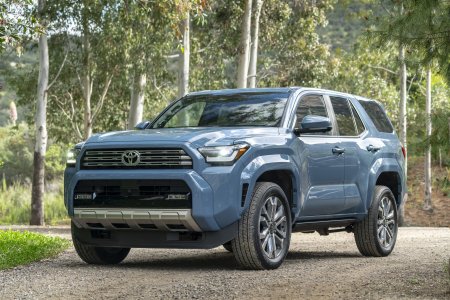 2025_Toyota_4Runner_Limited_HeritageBlue_023.JPG