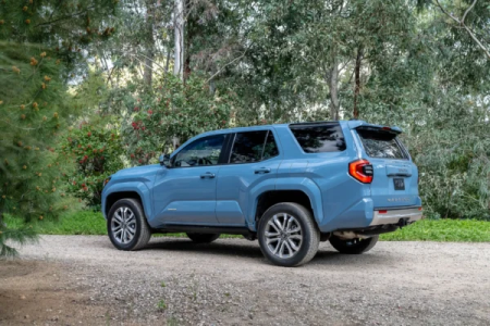 2025_Toyota_4Runner_Limited_HeritageBlue_037-600x400.png