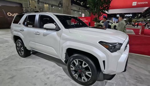 Sport-2025-Toyota-4Runner-6th-Gen-08.jpg