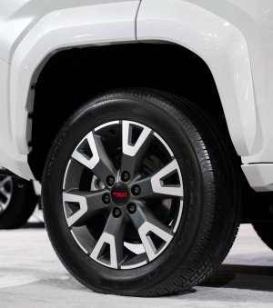 Sport-2025-Toyota-4Runner-6th-Gen-05.jpg