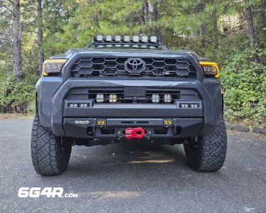Dissent_Low_Profile_6th_Gen_4Runner_02.jpg