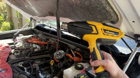 KC_Underhood_Lights_09.jpg