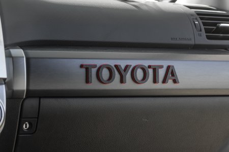 TOYOTA-Letters-01.jpg